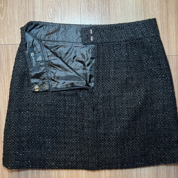Tweeted Black Mini Skirt Size Small - Picture 9 of 9